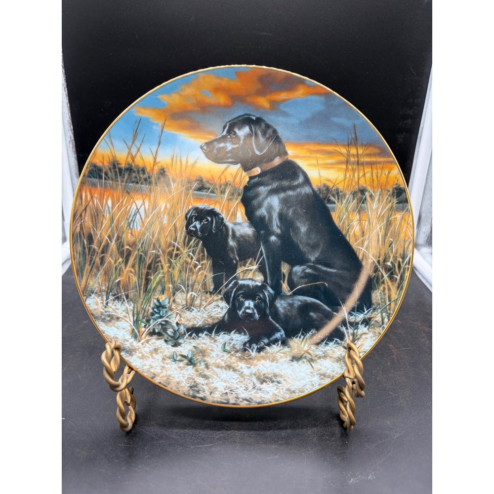 Hamilton Collection Labrador Retrievers Plate Bob Christie Classic Sporting Dogs